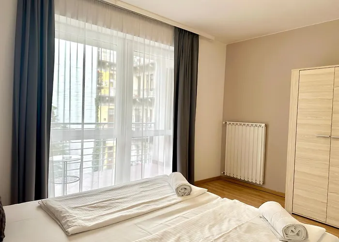Prime - Modern 1 Bedroom With Balcony * Budapesta