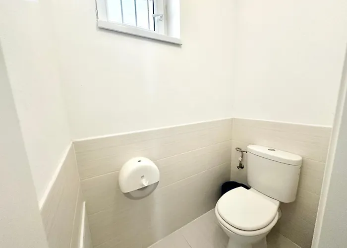 Apartament Prime - Modern 1 Bedroom With Balcony *